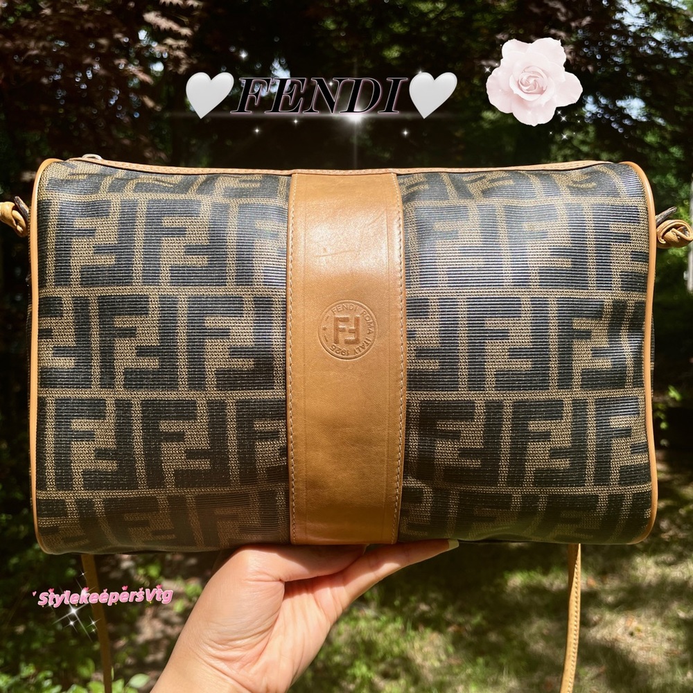 🧚Auth💖Beautiful💖 FENDI Zucca Zucchino FF Monogram Pochette Clutch Crossbody✨